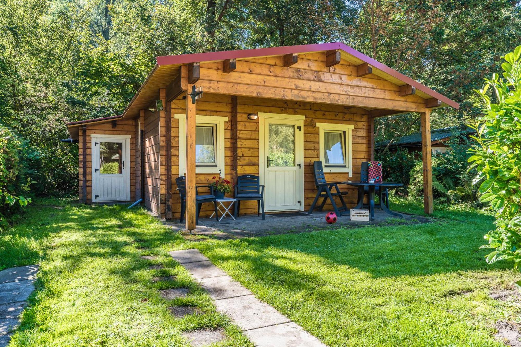 Camping Het Bosbad Emmeloord Exterior photo